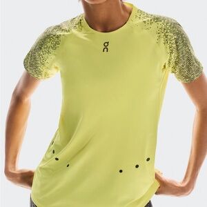 On Running W Performance Top Limelight Grey Women's Ultra-T
